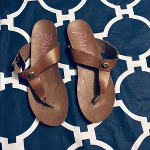 Blowfish size 8.5 Brown Sandals NWOT